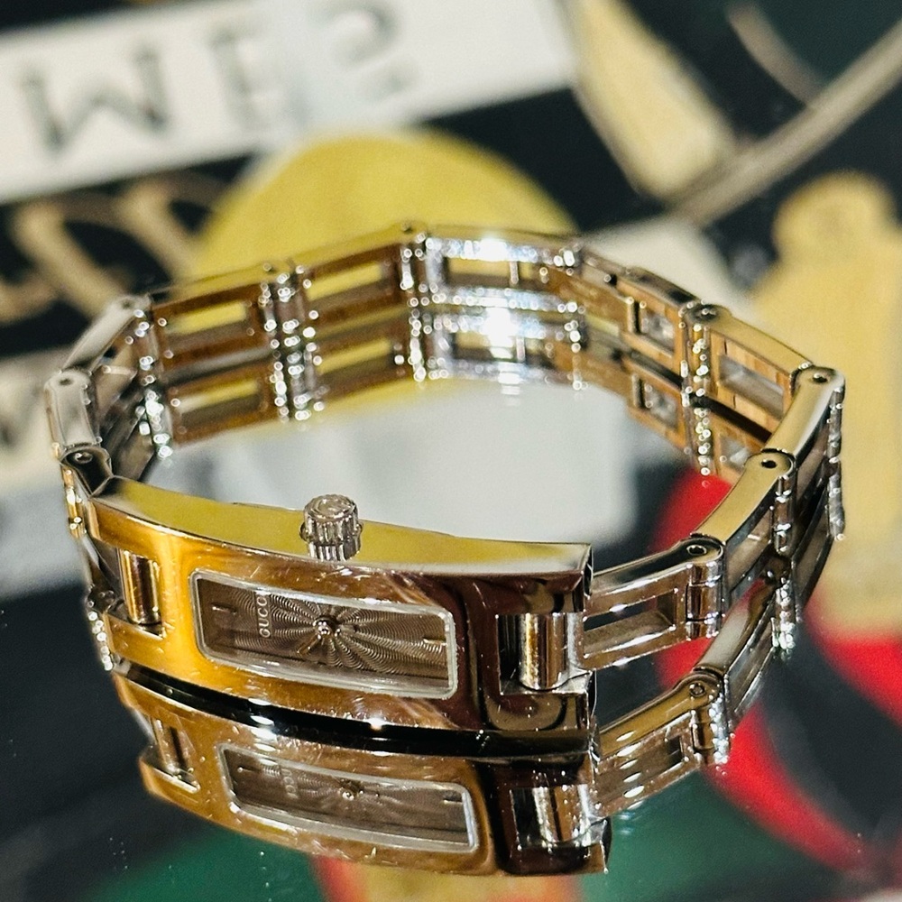 🔥 ❌SOLD ❌GUCCI WATCH BRACELET STAINLESS STEEL SIZE 6" w/ New Battery - Picture 9 of 10